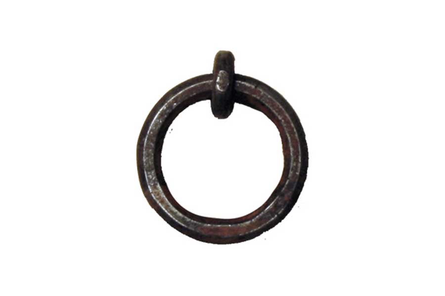 Ring rustikk Varenr: 12514 Rustikk finger ring Mål: 14 x 35 x 35 mm Farge: Rustikk Pris kr 40,- inkl mva